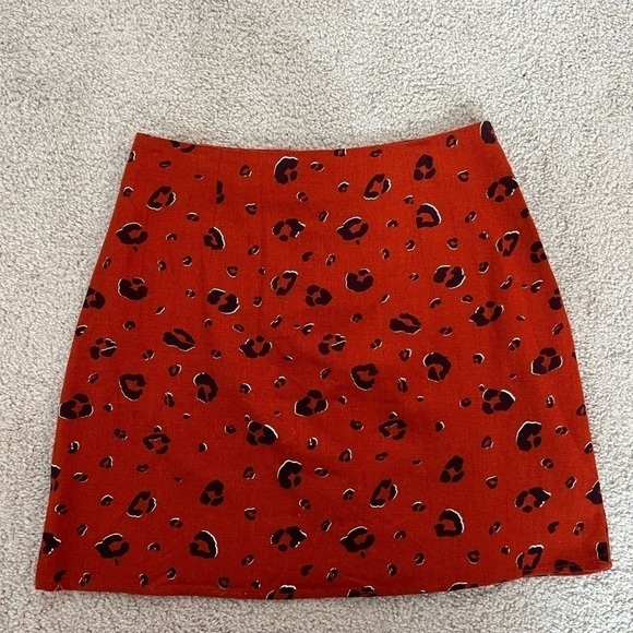 𝅺cotton On Women’s Burnt Orange Cheetah Skirt Size Small - Picture 3 of 4